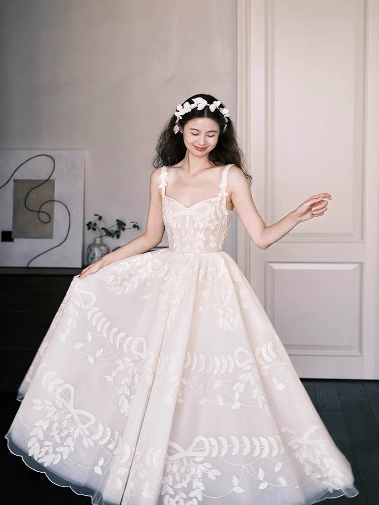 ドレス ウェディングドレス ワンピース ロング プリンセス レトロ 白 上品 韓国風 結婚式 お呼ばれ D003