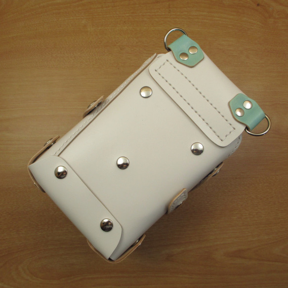 手縫い　本革　８丁差し シザーケース (ホワイト×カラフル)　SCA-143/CWE 4枚目の画像