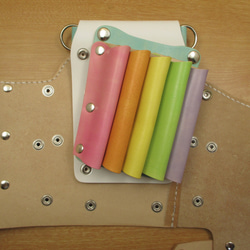 手縫い　本革　８丁差し シザーケース (ホワイト×カラフル)　SCA-143/CWE 5枚目の画像