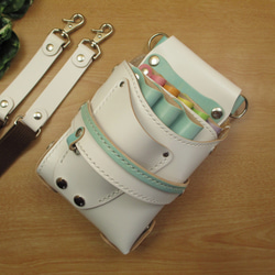 手縫い　本革　８丁差し シザーケース (ホワイト×カラフル)　SCA-143/CWE 2枚目の画像