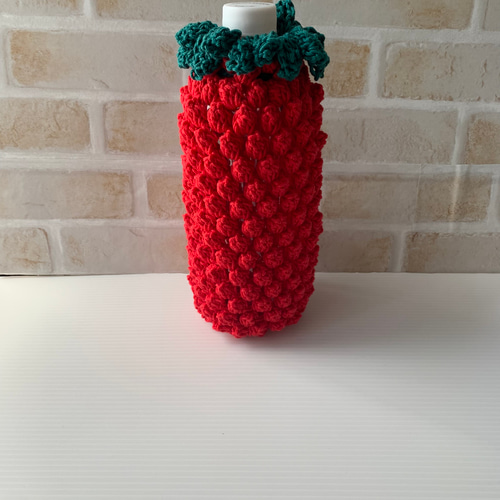 ペットボトルカバー 手編み いちごカラー キッチンペーパーホルダー