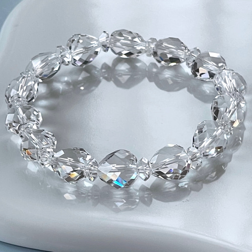 極上ハンドカット✨ハートシェイプ天然本水晶ブレス 再販✨極上ハンドカット✨ハートシェイプ天然本水晶ブレス