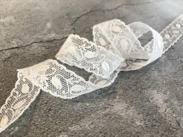 ラスト【再販】5.2m チュールリボンレース 蕾柄 両耳スカラップ 日本製 lace-No,113-5.2 4枚目の画像