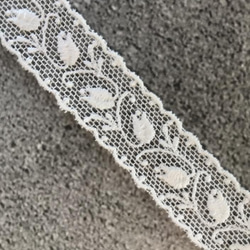 ラスト【再販】5.2m チュールリボンレース 蕾柄 両耳スカラップ 日本製 lace-No,113-5.2 2枚目の画像