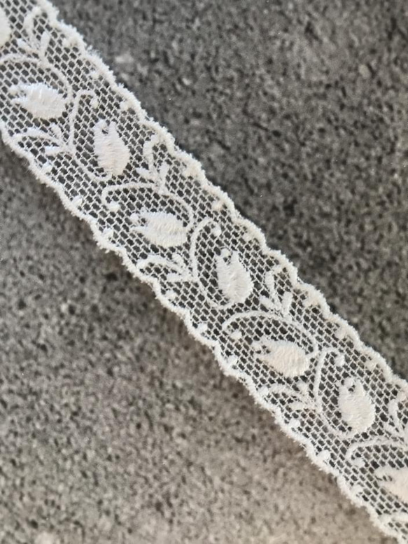 ラスト【再販】5.2m チュールリボンレース 蕾柄 両耳スカラップ 日本製 lace-No,113-5.2 2枚目の画像