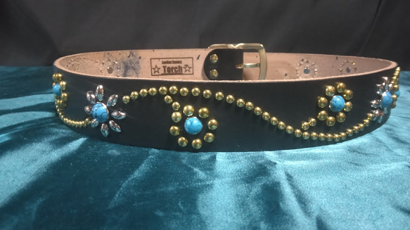 昭南ベンズツタ&フラワースタッズベルト タイプB　 ターコイズ　穴開け加工 昭南ベンズレザーツタ&フラワースタッズベルト ターコイズ