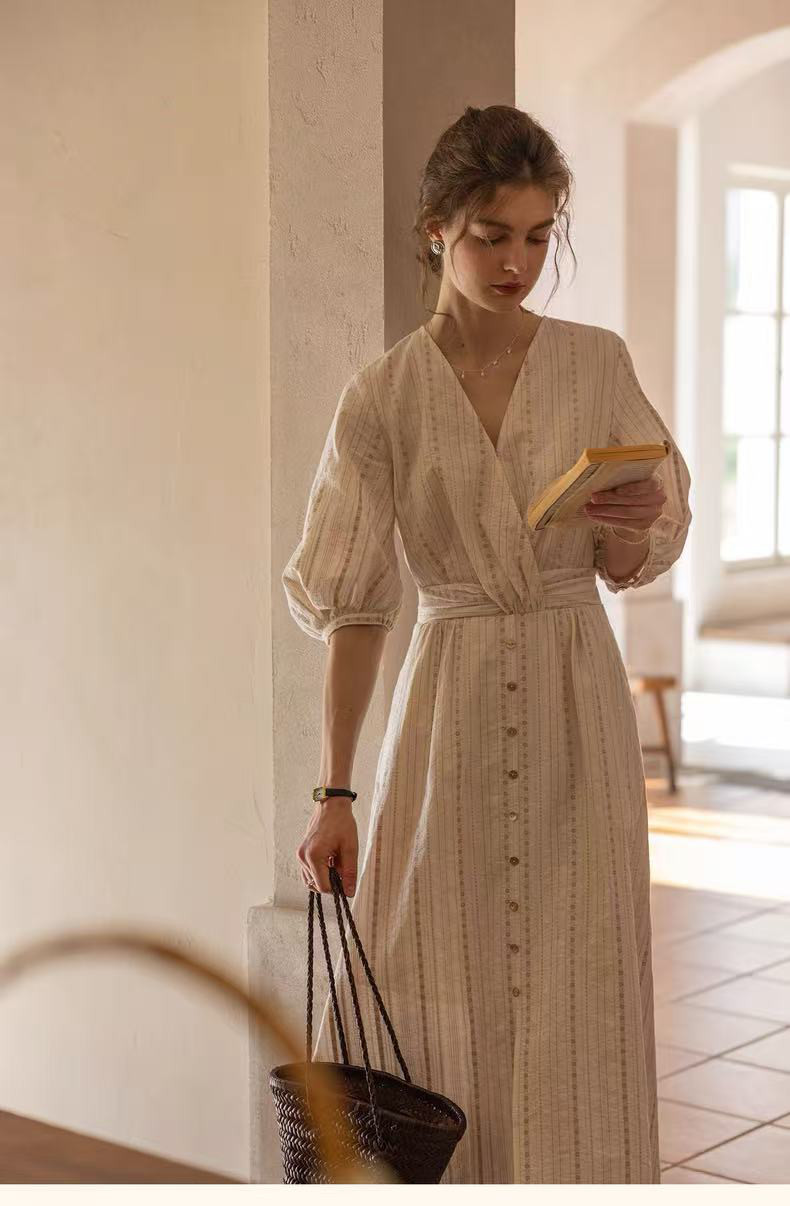 Vネックワンピース　ベルト付きワンピース　ハイウエスト