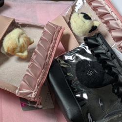 羊毛フェルト ふわふわ茶トラ猫ちゃんクリアポーチくすみピンク 猫ケツ