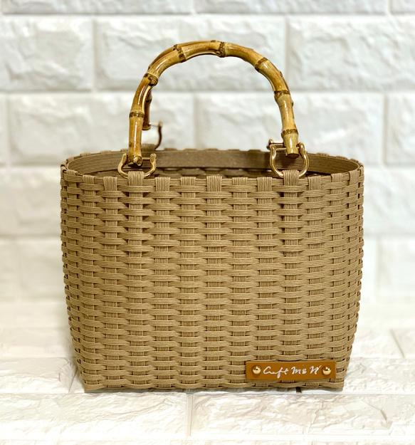 新作♬︎♡バンブーハンドルがオシャレ シンプル カゴバッグ お出かけ 浴衣 お着物にも使い易いサイズ♬︎♡ 2枚目の画像
