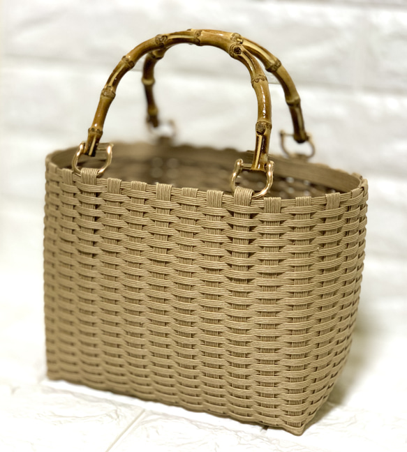 新作♬︎♡バンブーハンドルがオシャレ シンプル カゴバッグ お出かけ 浴衣 お着物にも使い易いサイズ♬︎♡ 9枚目の画像