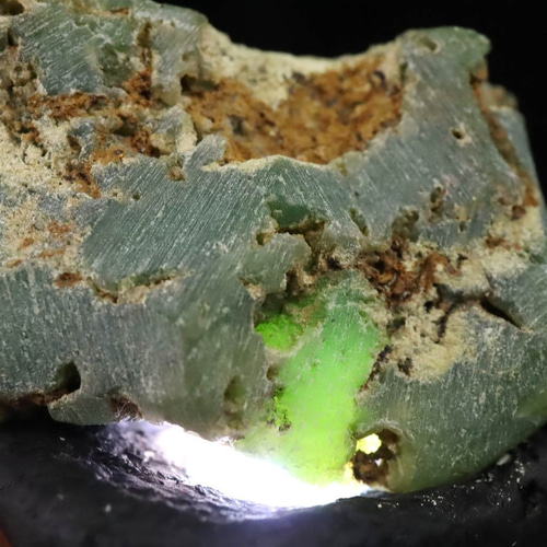 オーストラリア産 クリソプレーズ 33mm 原石 18.2g #21571 天然石 榎本