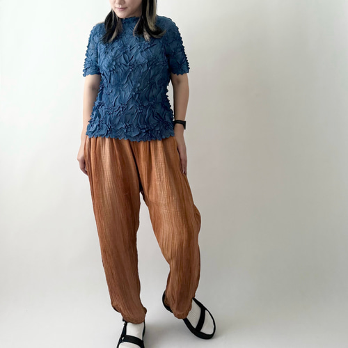 服/ファッション https://www.creema.jp/item/11989404/detail 草木染めTシャツ☆シワ加工】オリジナル│藍染め│伸縮性│サマー