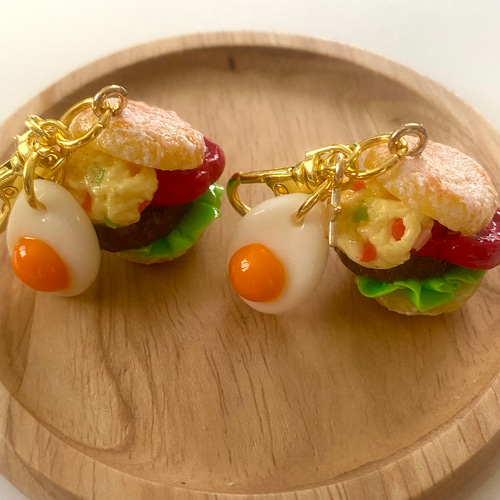 イングリッシュマフィン 目玉焼き ハンバーガー チャーム 食品サンプル