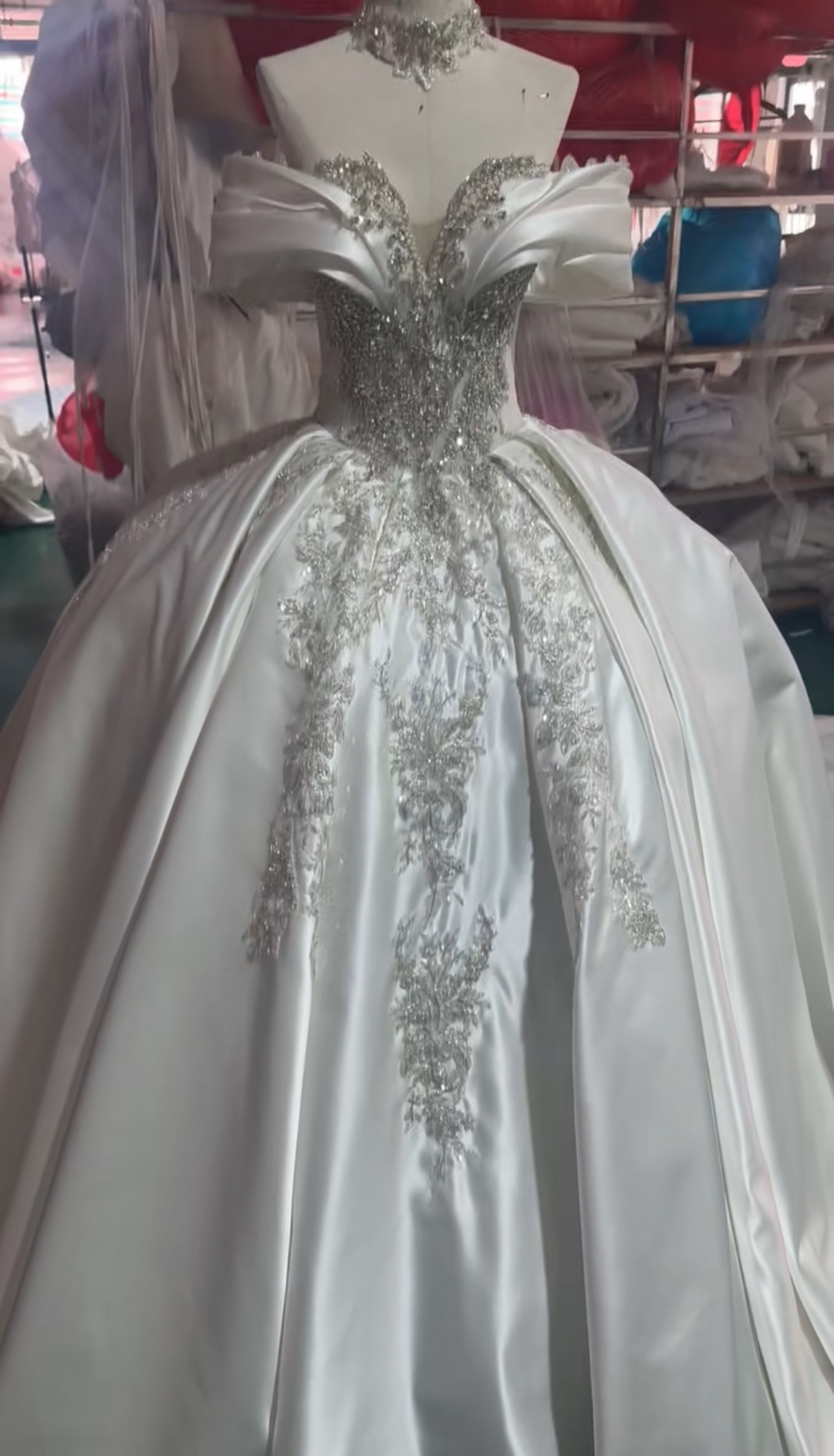 ✨セール✨現品限り✨新品✨ウェディングドレス サテン オフショル フリル ミニ丈 楽天市場】【マラソンP2倍×最大2000円クーポン 10/17 9:59まで