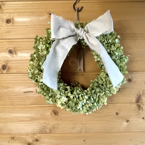 アナベルリース 秋色アナベルとレッドブルニアのドライフラワーリース | 月光堂螢工房