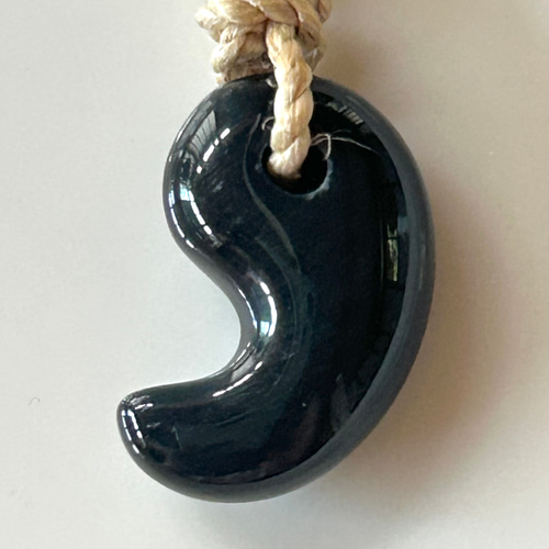 魔を除ける石】ブルータイガーアイ 勾玉ペンダントヘッド 精麻