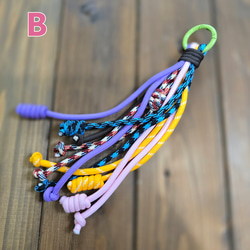 カジュアルバッグチャーム◆パラコード 3枚目の画像