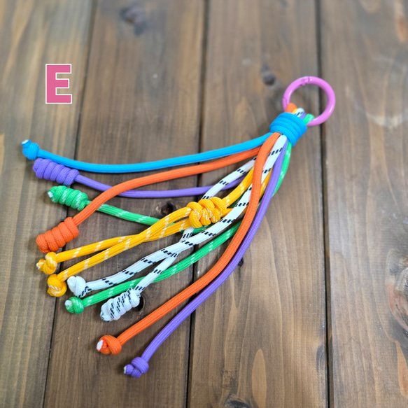 カジュアルバッグチャーム◆パラコード 6枚目の画像