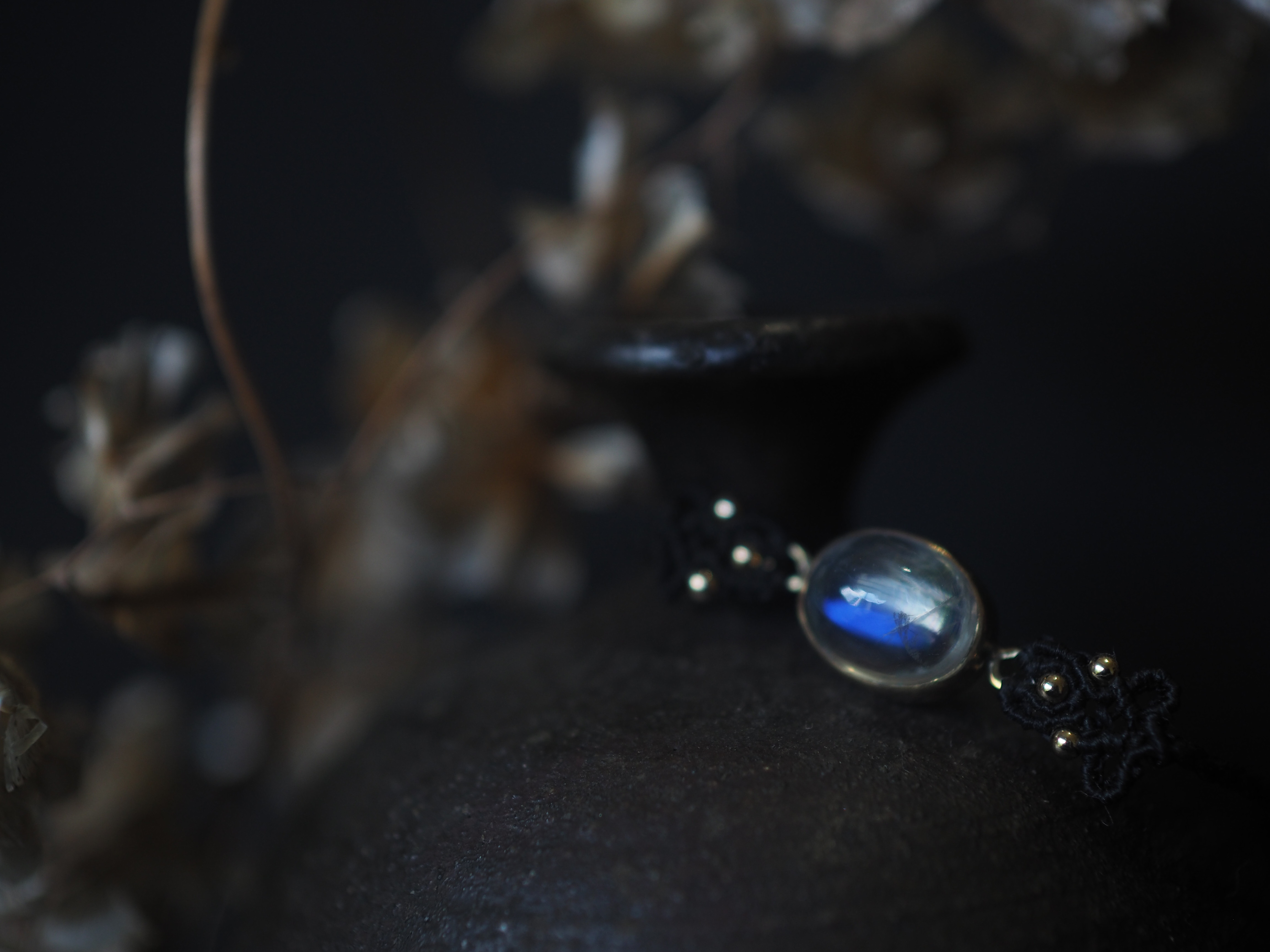 moonstone brass bracelet (sobae)