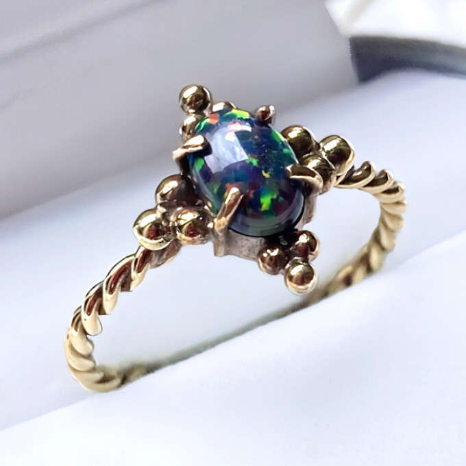 ブラックオパール アンティーク風粒金リング