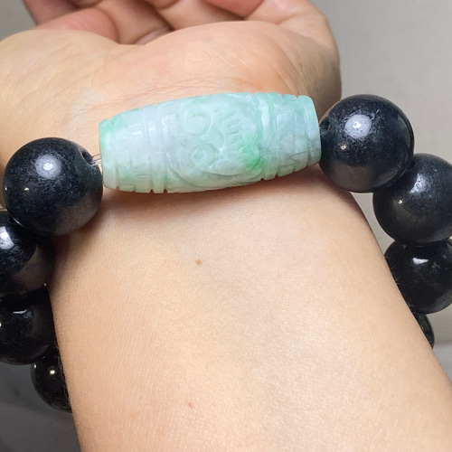 BR7-35 大粒 墨翠 黒翡翠 彫り花 如意団花珠 13.5mm ミャンマー産 天然