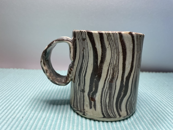 練り込みコーヒーカップ赤５ 2枚目の画像