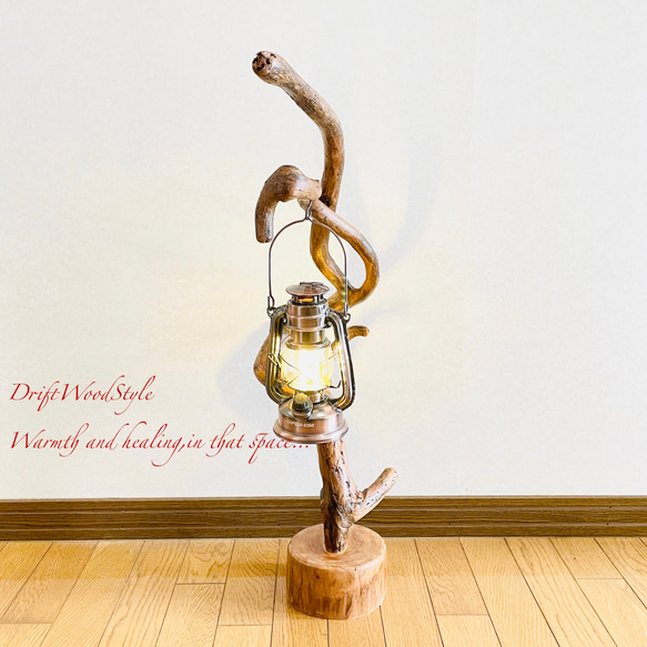 流木インテリア 芸術的にうねる枝の流木スタンド ランタンやエアプラントを飾れる置物 北欧 照明 木材 癒し N100 4枚目の画像