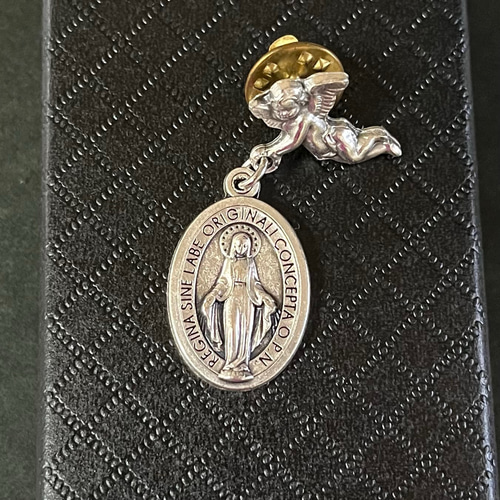 ピンバッジ 天使+不思議のメダイマリア様 Italy ピンバッチ Maria 通販