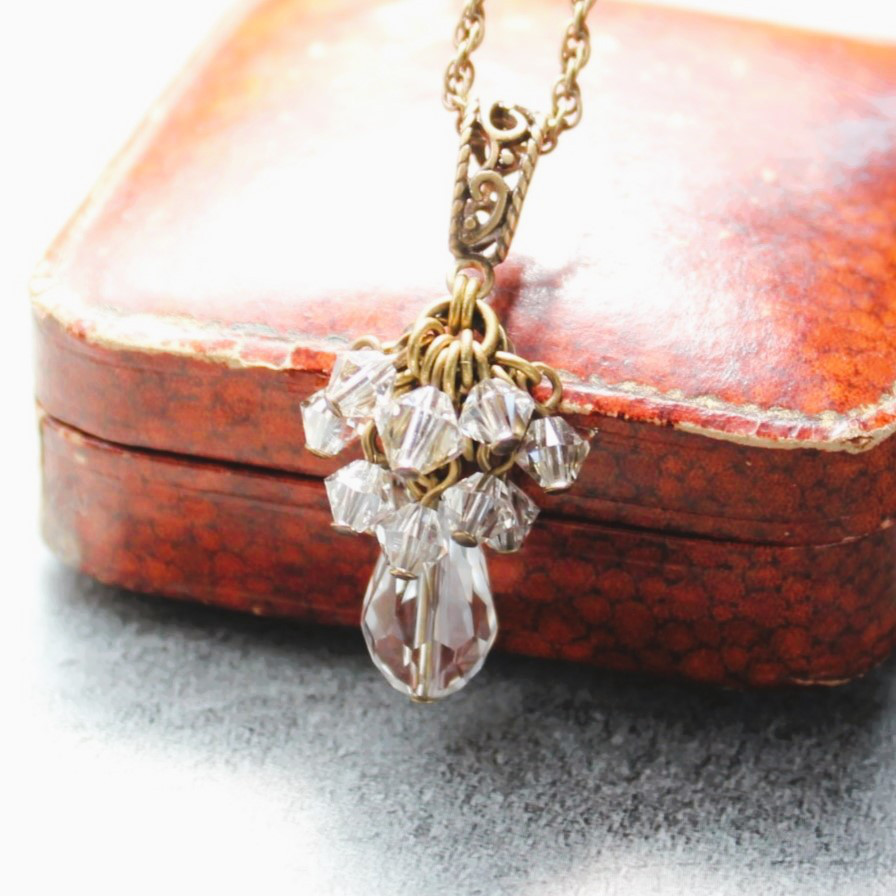 貴婦人の扇子　エヴァンタイユ・アンティークstyle ペンダント・ネックレス