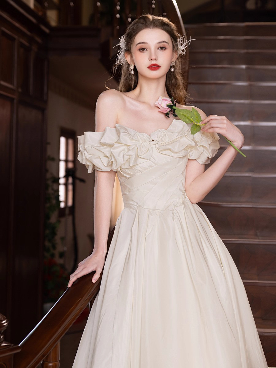 ドレス ウェディングドレス ロングドレス プリンセス ベージュ 可愛い 上品 韓国風 結婚式 前撮り D055