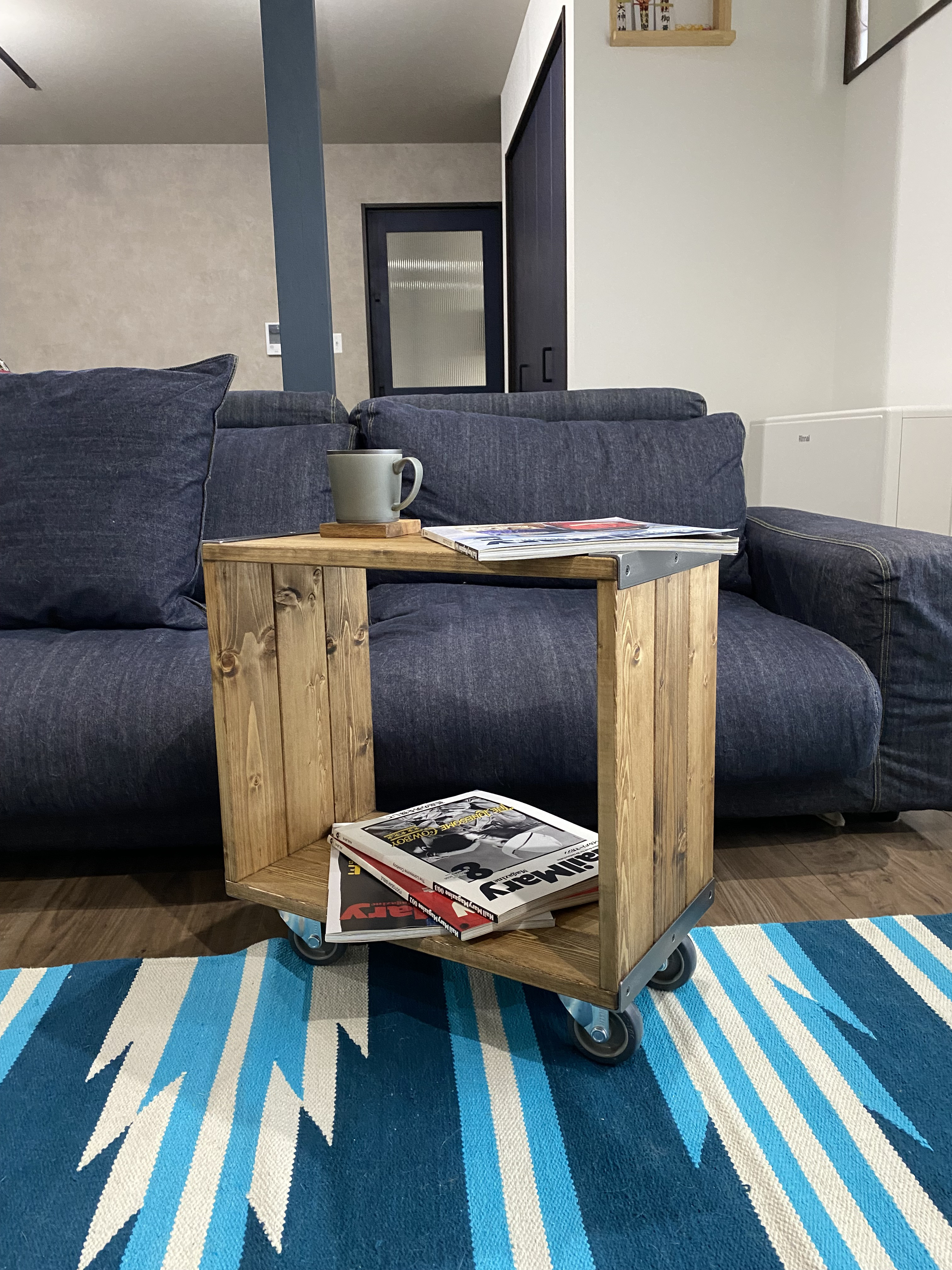 キャスター付き アイアンラック 植物棚 コーヒーテーブル  マガジンラック 本棚 サイドテーブル