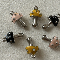 きのこ チャーム のおすすめ人気通販｜Creema(クリーマ) 国内最大の