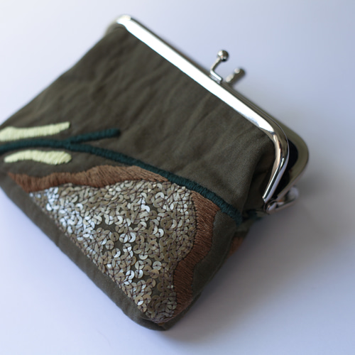 手刺繍のがま口バッグ がま口 SARTO.. 通販 19597227｜Creema(クリーマ