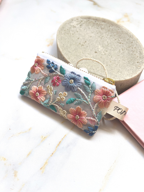 一点物♪お花刺繍が可愛い♡8cmファスナーポーチ ポーチ POM-haru