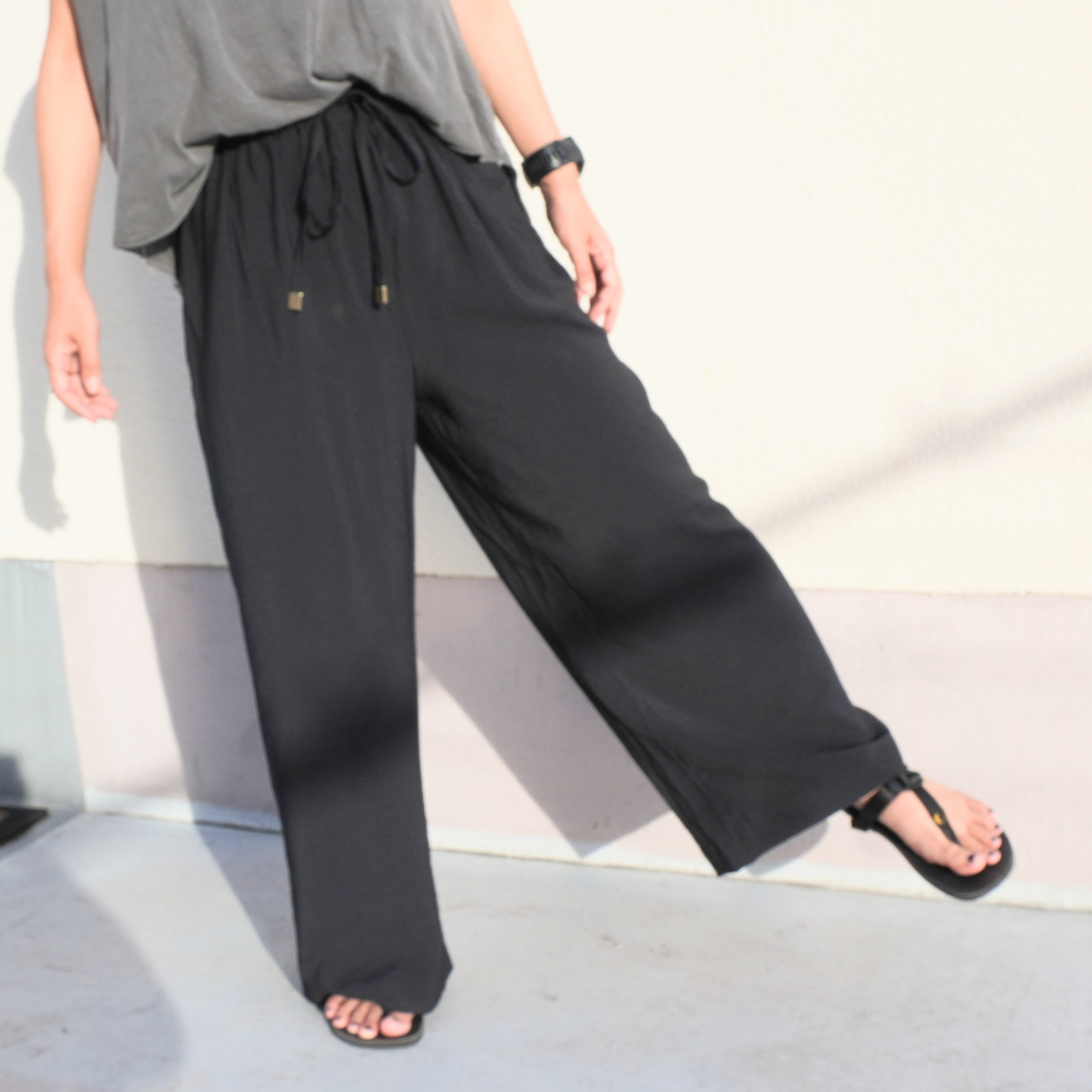 【サラッと涼しいパンツ】ワイドパンツ　イージケア　日本製　ブラック