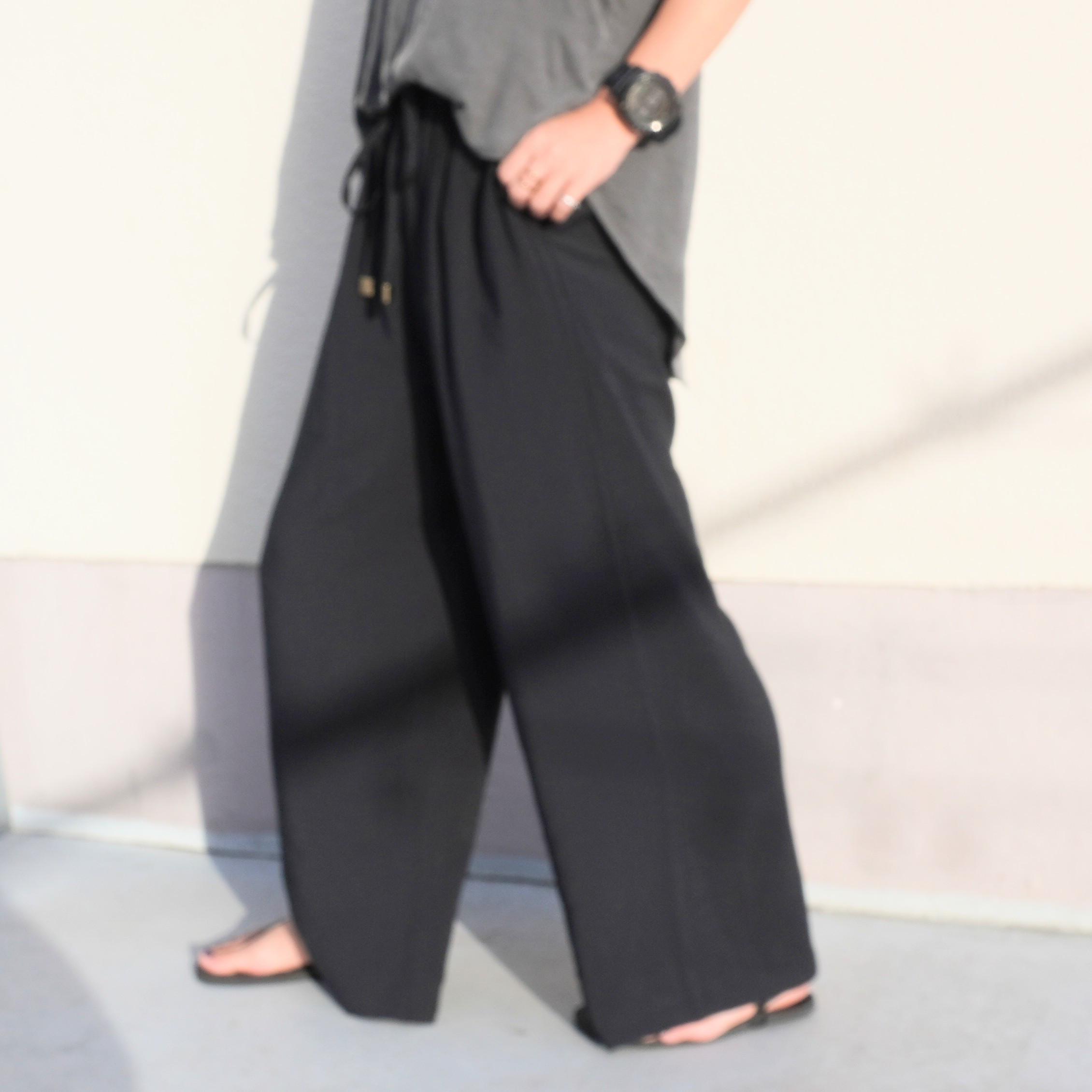 【サラッと涼しいパンツ】ワイドパンツ　イージケア　日本製　ブラック