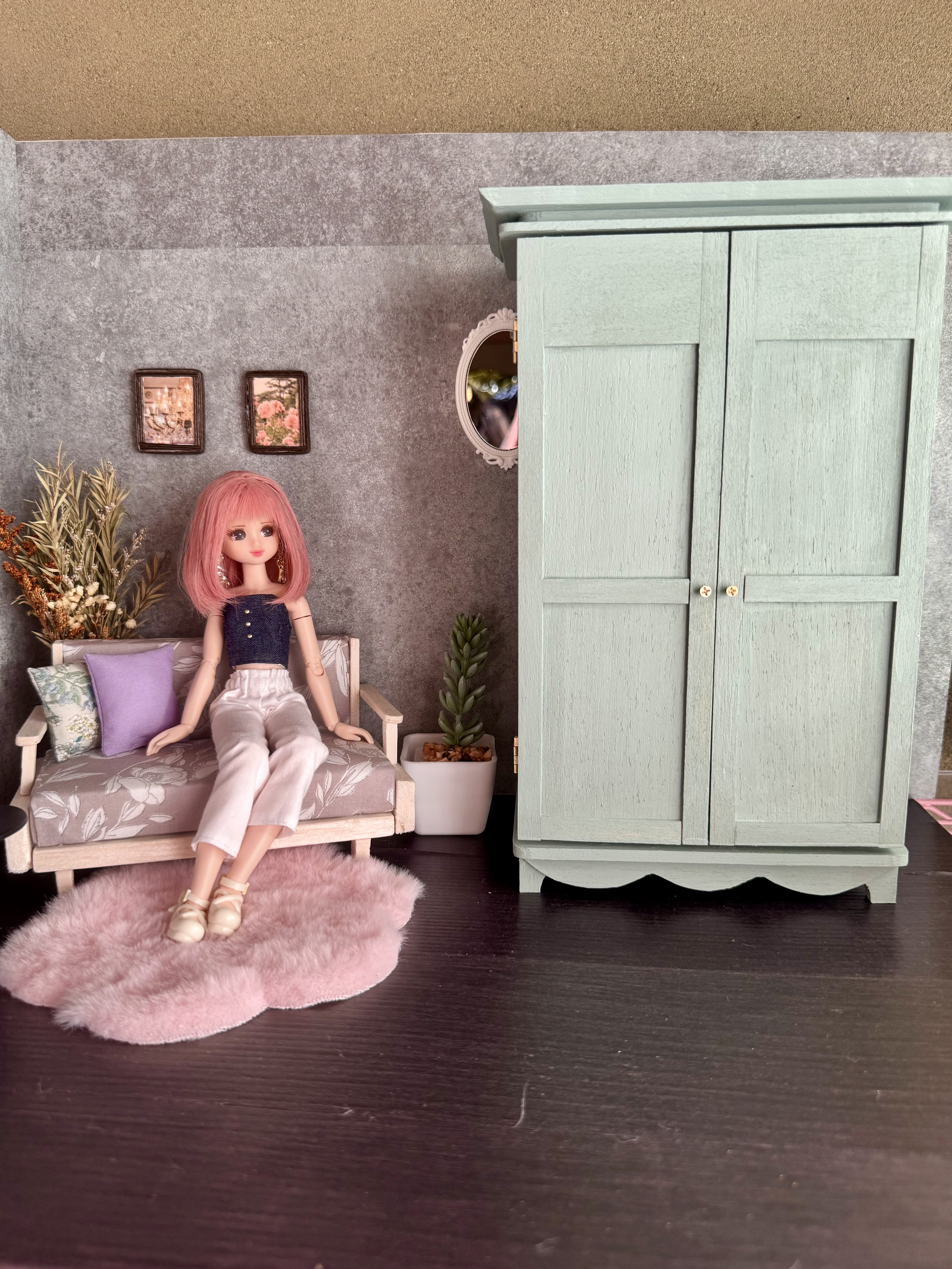 ミニチュアクローゼット　ドール用クローゼット　木製クローゼット　1/6スケール｜詳細画像