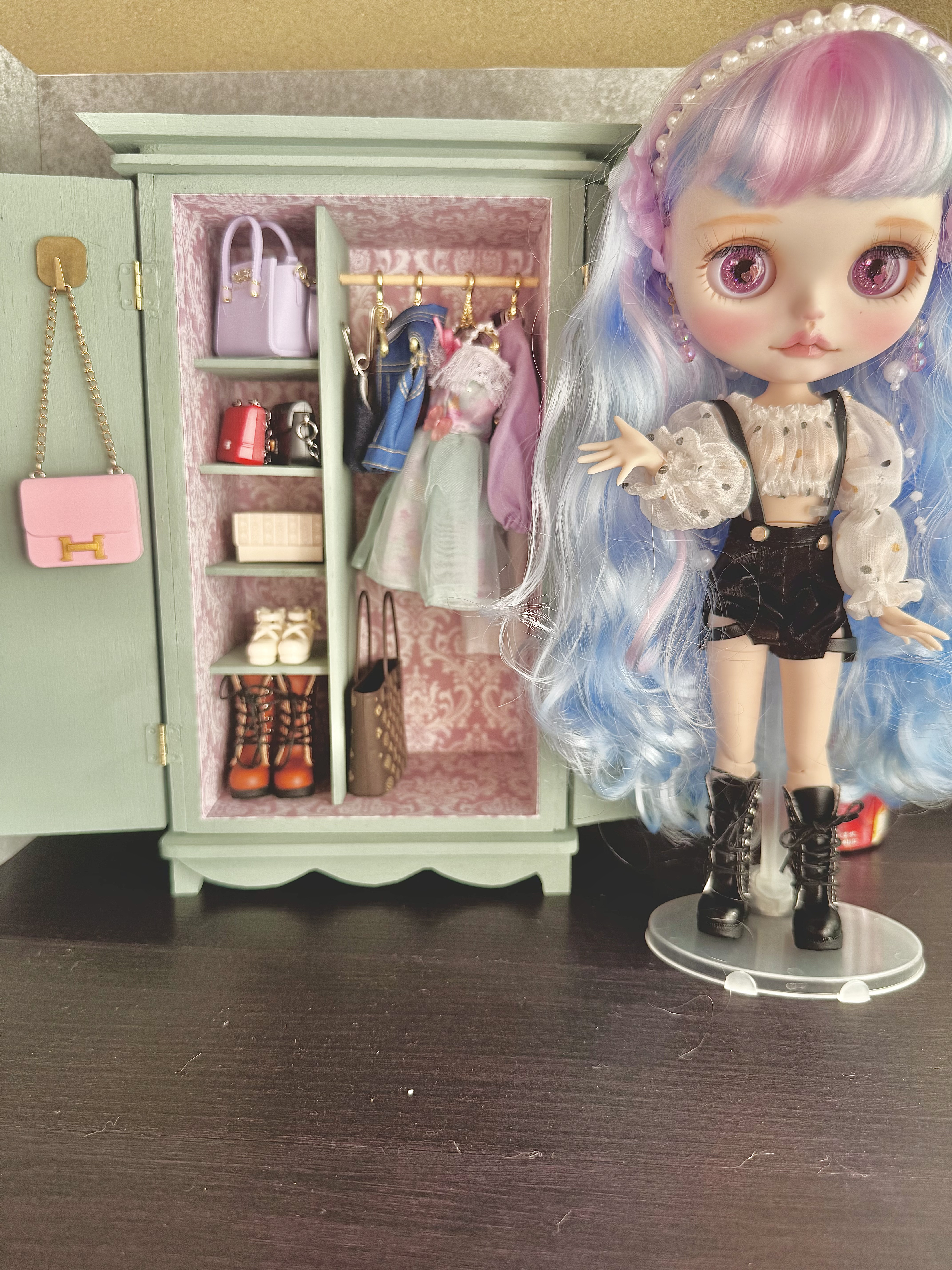 ミニチュアクローゼット　ドール用クローゼット　木製クローゼット　1/6スケール｜詳細画像