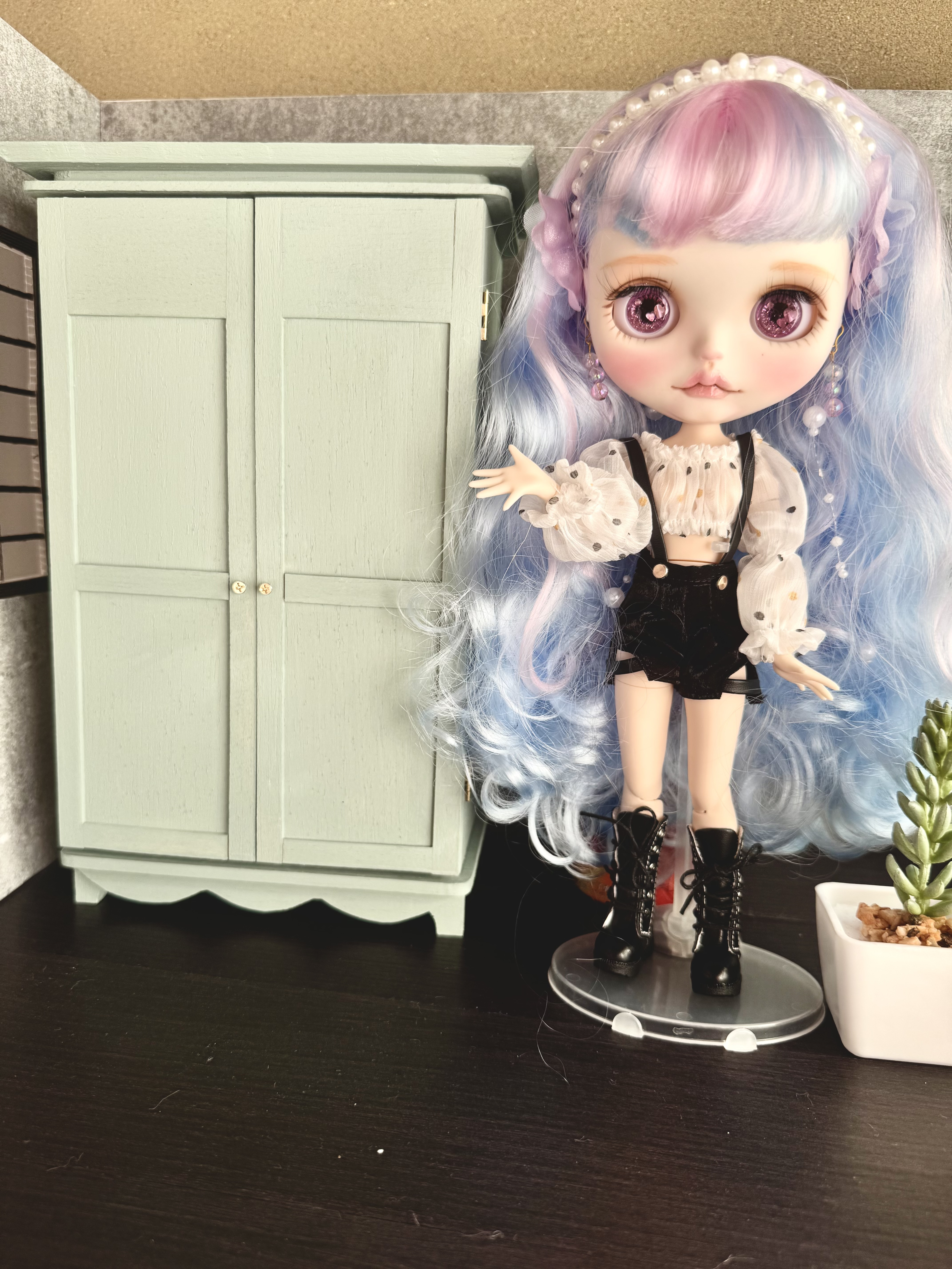 ミニチュアクローゼット　ドール用クローゼット　木製クローゼット　1/6スケール