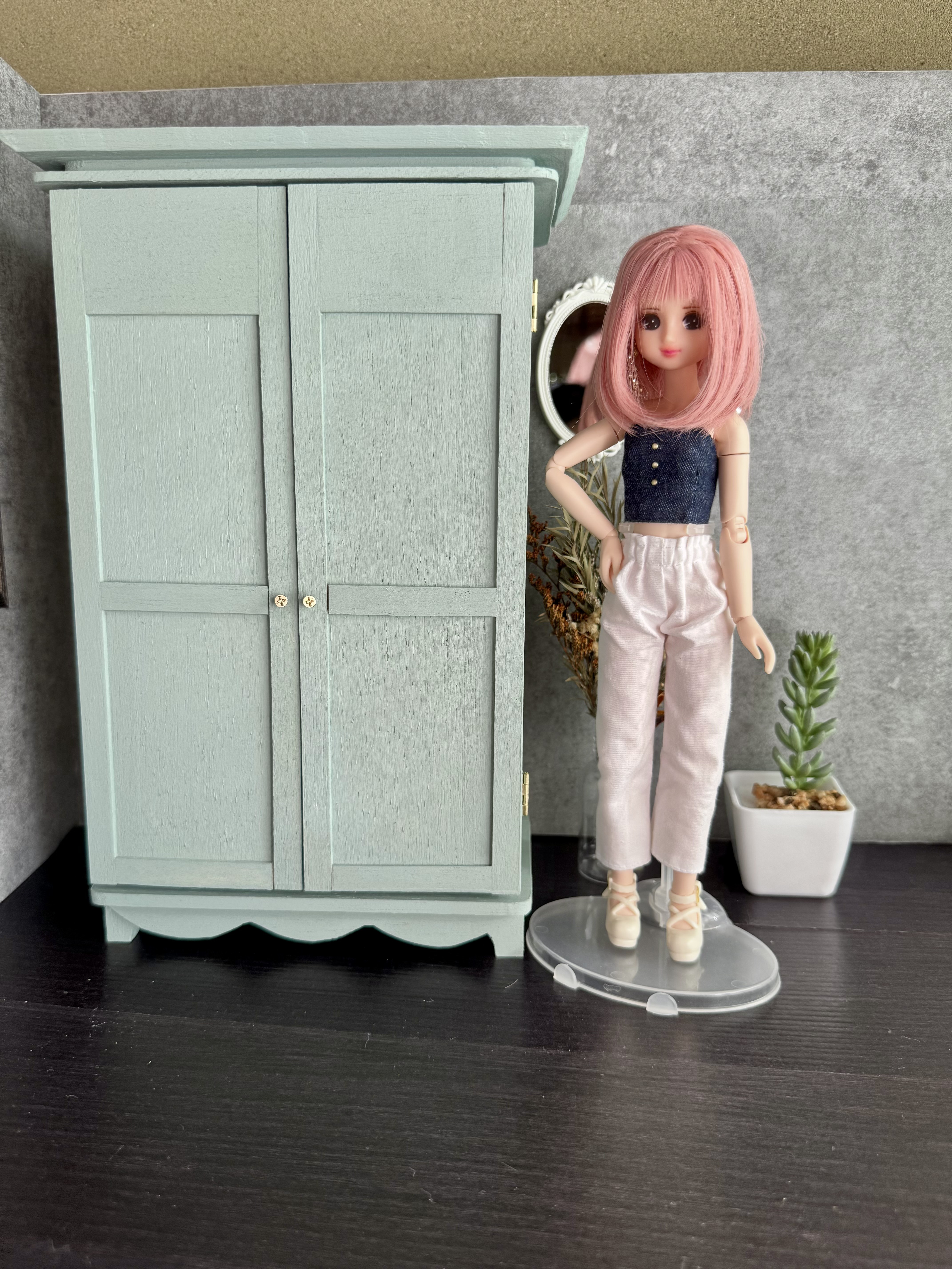 ミニチュアクローゼット　ドール用クローゼット　木製クローゼット　1/6スケール｜詳細画像