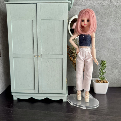 hana　人形用木製多機能クローゼット(テーブル付き)  レミン&ソラン おしゃれあそびがいっぱい！はじめてのソランDXセット | レミン