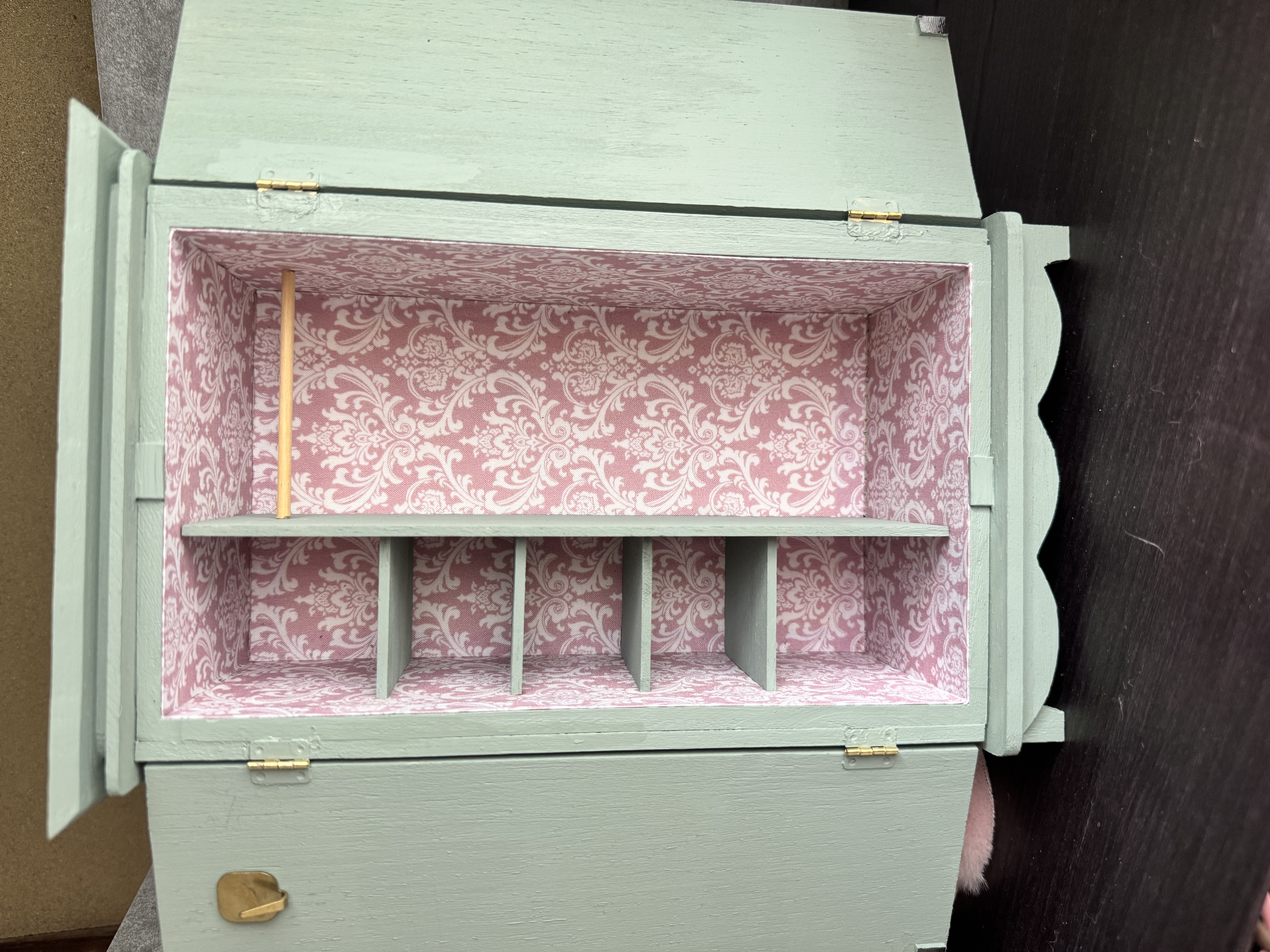 ミニチュアクローゼット　ドール用クローゼット　木製クローゼット　1/6スケール｜詳細画像