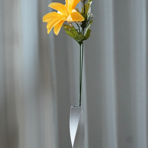 一輪挿し 花瓶 モダンスタイル 3Dプリント》Spiral Calm｜ペン立てにも