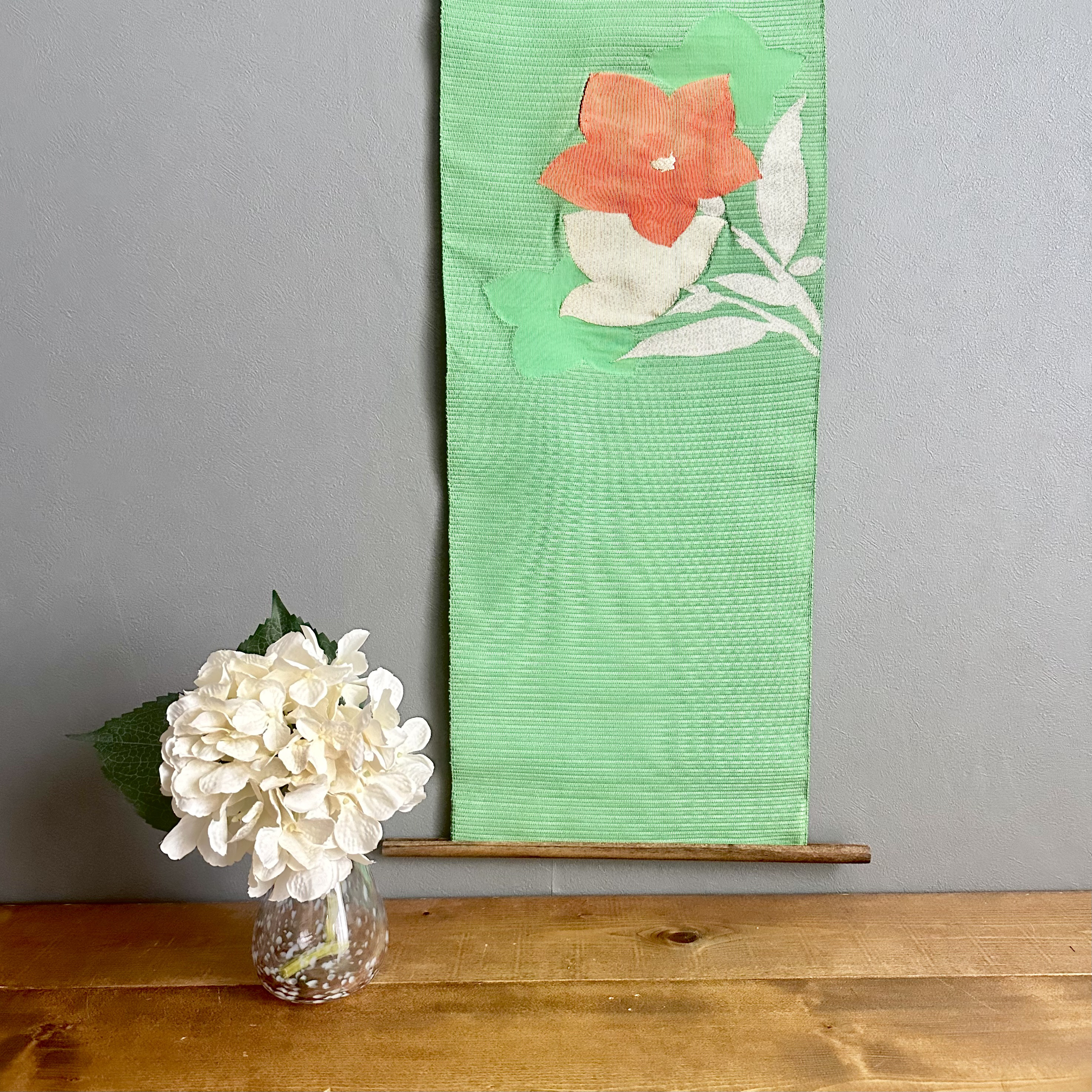 帯のタペストリー　夏帯　緑に桔梗　小物　和モダン　着物　リメイク インテリア　和室　涼感　涼やか　夏