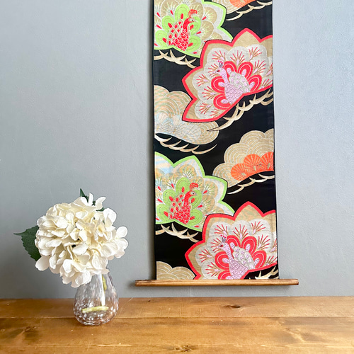 テーブルランナー 孔雀に牡丹 帯リメイク