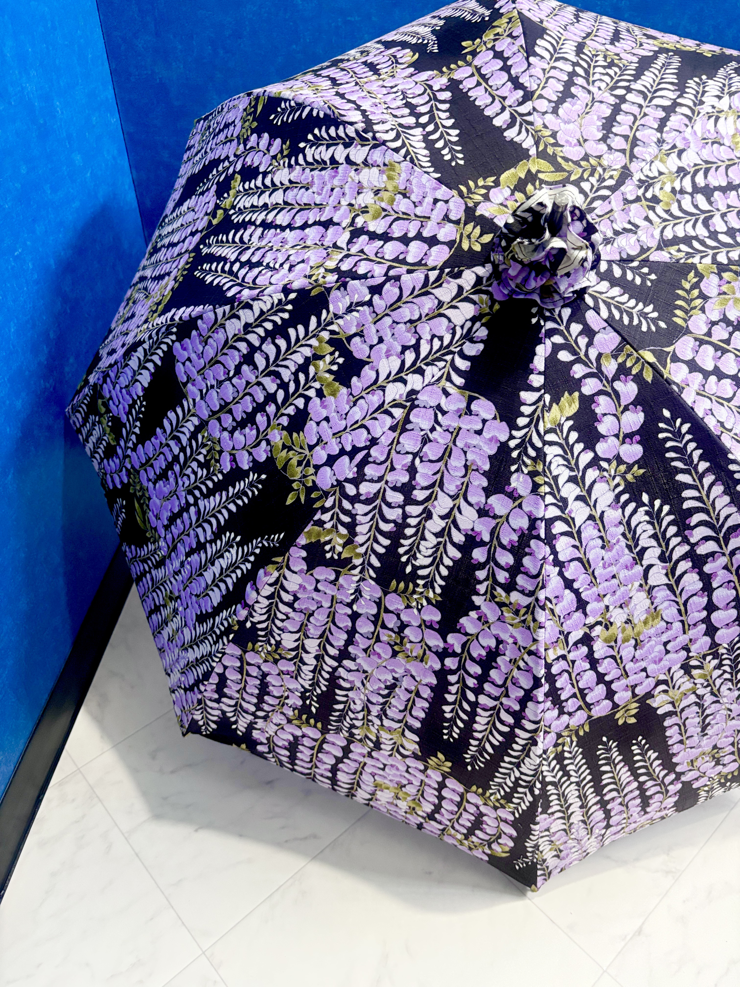 手作り日傘　何しょうぞ くすんで一期は夢よただ狂へ