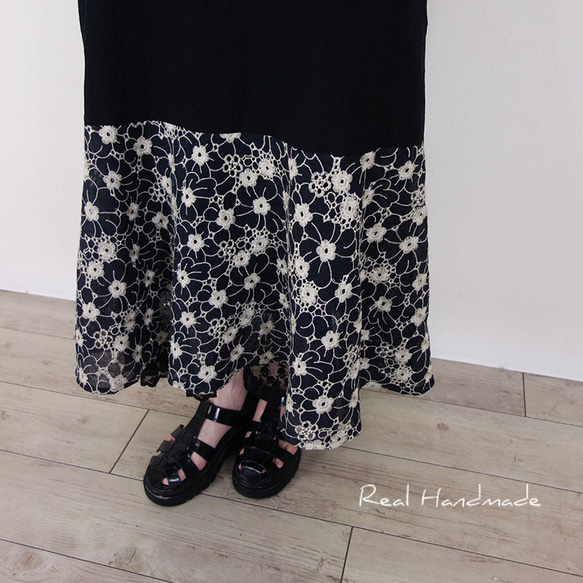 [予約販売] 揺れる袖フリルとボイル刺繍・ブラックワッシャーコットンワンピース 5枚目の画像