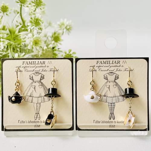 ピアスティーカップアリス不思議の国ハート赤時計うさぎ薔薇黒 ピアス