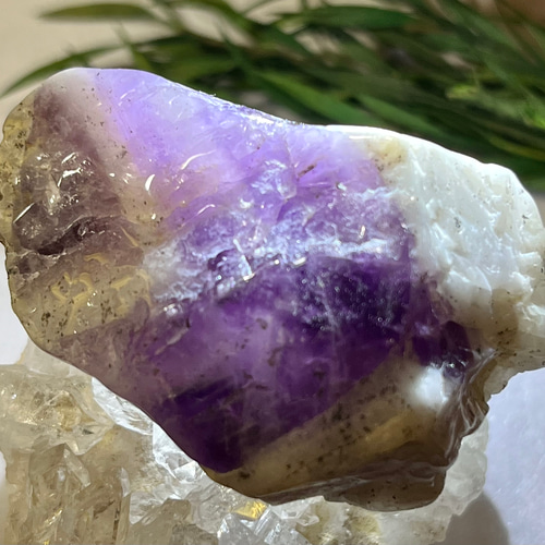 シェブロンアメジスト　ツイン　紫水晶　ラフストーン　原石 シェブロンアメジスト ツイン 紫水晶 ラフストーン 原石