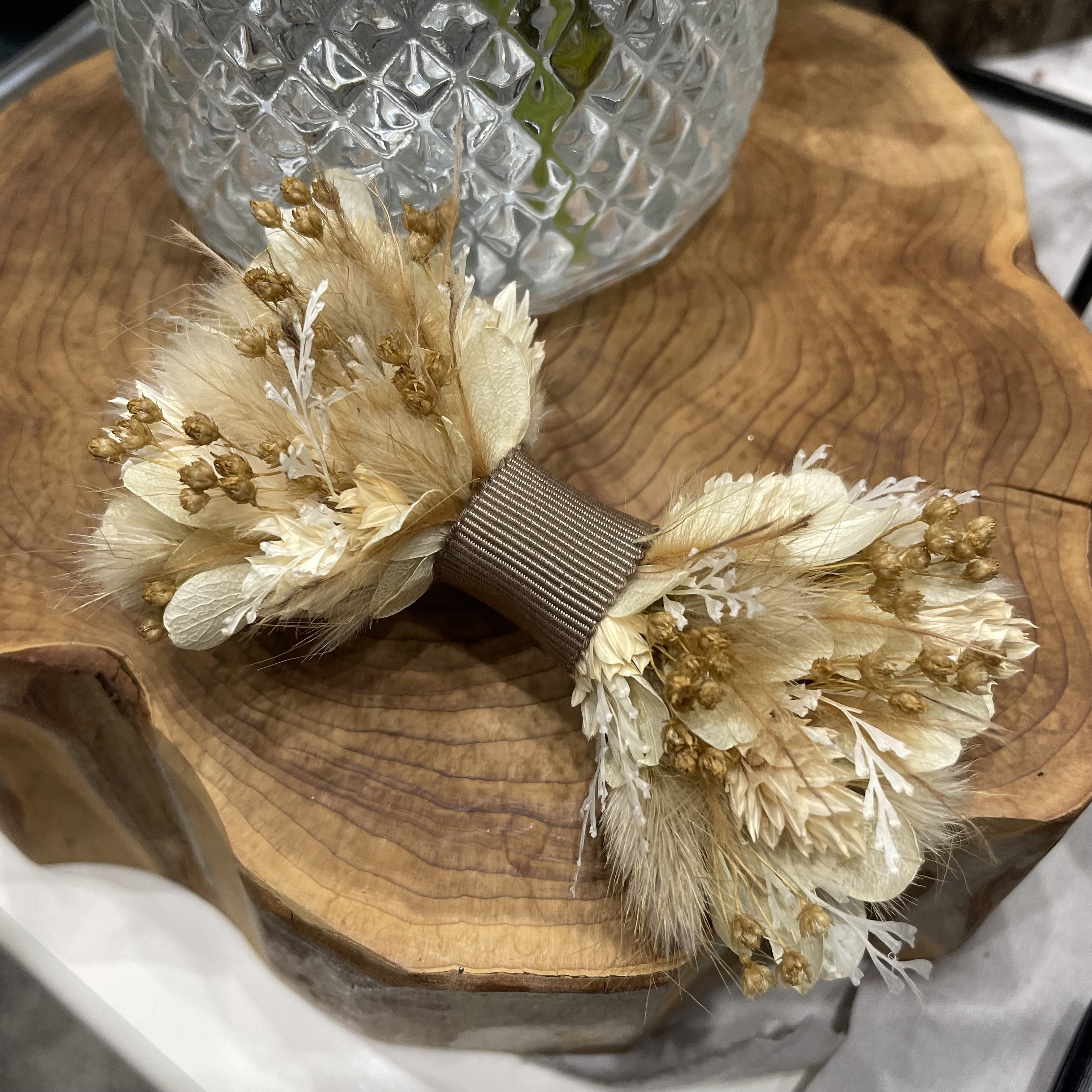 flower bowtie - kaya -